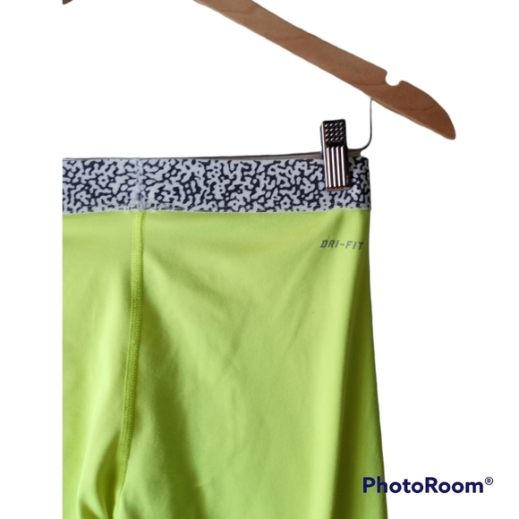 Nike Pro Dri Fit Athletic Leggings. Size S - Picture 6 of 16